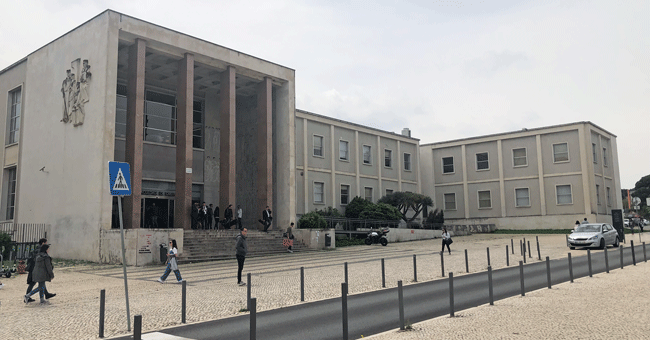 Tornar a Faculdade de Direito da Universidade de Lisboa mais eficiente