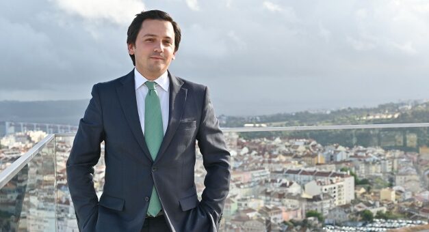 Hugo Santos Ferreira assume presidência da APPII