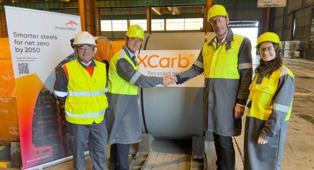 Schneider Electric estabelece parceria com ArcelorMittal para aço com baixo teor de carbono