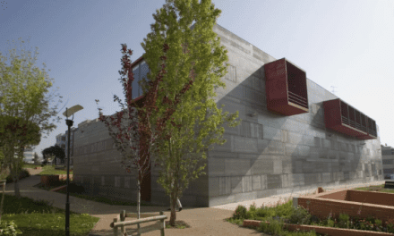 Painel Viroc A2 conquista o MIAW Innovation Award 2024